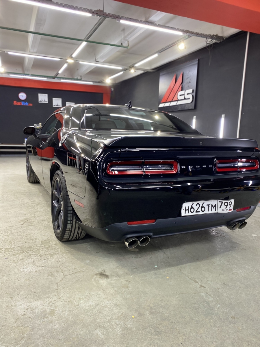 Dodge Charger 3
